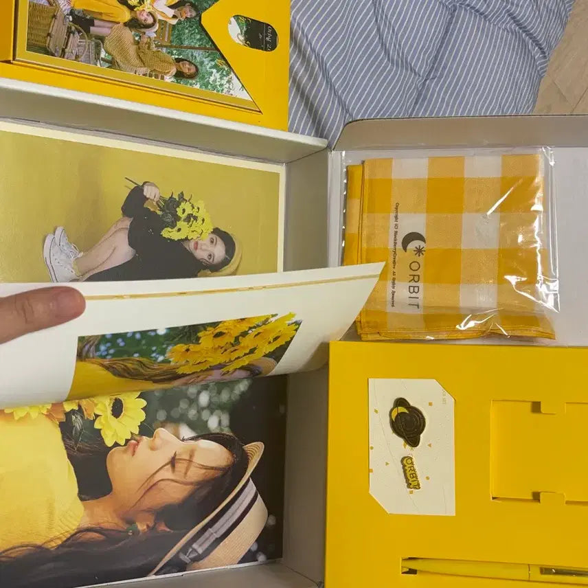 LOONA orbit2期 韓国公式ファンクラブ キット BUNJANG] LOONA Official Fanclub ORBIT 2nd Generation Kit (Partial