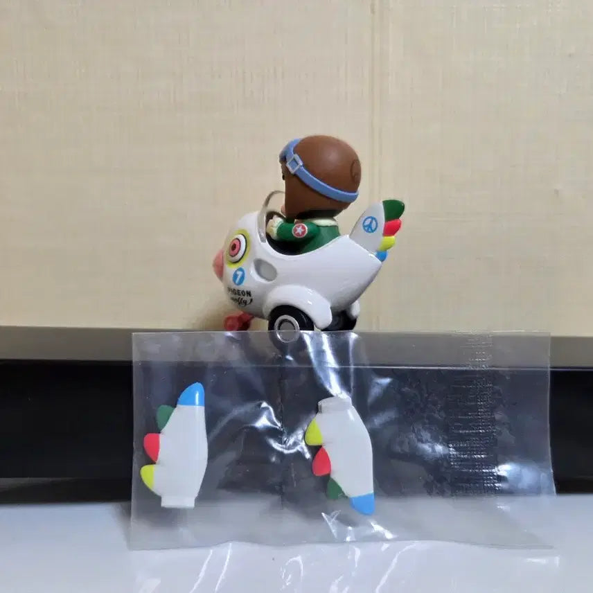 [BUNJANG] Molly Parrot Airplane Figure / 앵무새비행기 몰리