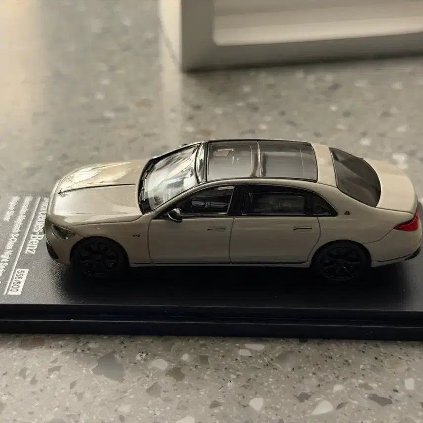 [BUNJANG] Arbox 1:64 W223 Maybach Mohave Silver Diecast Model / 1:64 Arbox W223 모하비 실버 마이바흐 다이캐스트