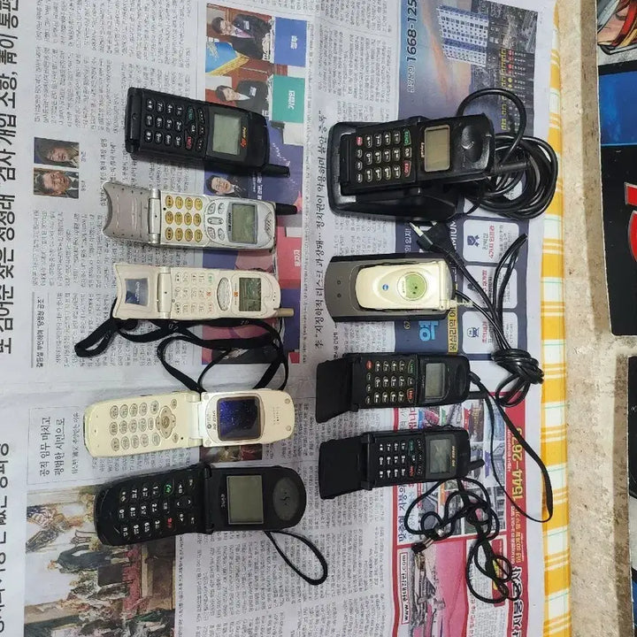 [BUNJANG] Antique Cell Phones (9 pcs) Bundle / 옛날 골동품 휴대폰 9개