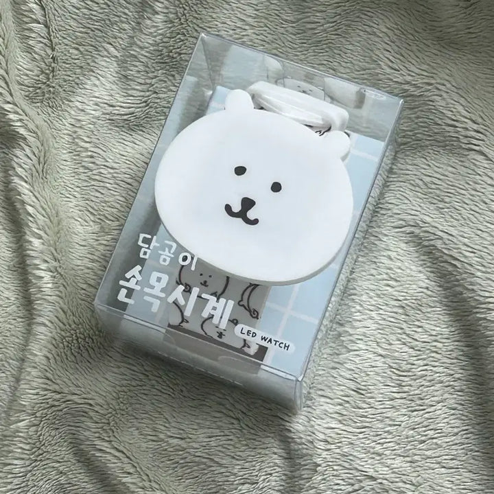 [BUNJANG] Damgom Nose-Snoot LED Wristwatch (White Strap) / 박스0,새상품) 담곰이 농담곰 LED 손목시계(화이트줄)