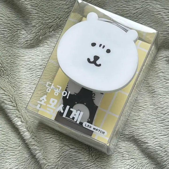 [BUNJANG] Damgom Dangom LED Wristwatch (Black Strap) / 박스0,새상품) 담곰이 농담곰 LED 손목시계(블랙줄)