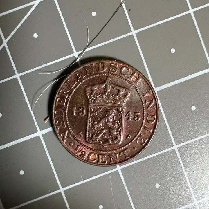[BUNJANG] Netherlands East Indies 1945 1/2 Cent Coin / 극미품 네덜란드령 동인도 1/2 센트 주화 1945년