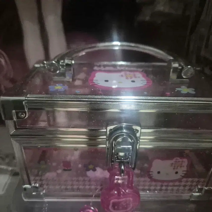[BUNJANG] Hello Kitty Vanity Lockable Storage Box / 키티 베니티 투명 자물쇠 보관함