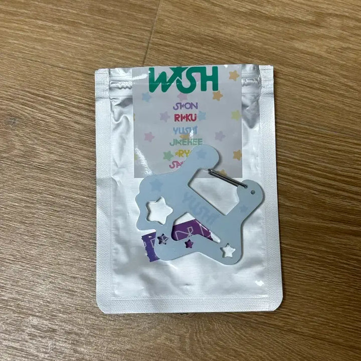 [BUNJANG] NCT WISH YUSHI Carabiner / 엔시티위시 유우시 카라비너