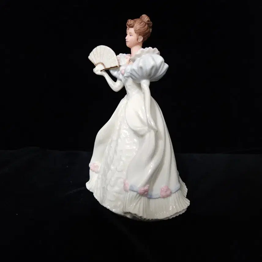 [BUNJANG] Lenox Beauty of the Ball Fashion Figurine / 레녹스 "Beauty of the Ball" 패션 피겨린