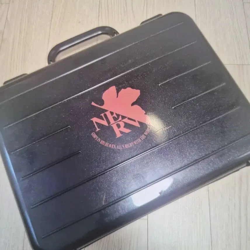 [BUNJANG] Evangelion Limited Edition Classic Stationery Trunk Case Goods / 세제품 고전 한정판) 에반게리온 문구 세트 트렁크 케이스 굿즈