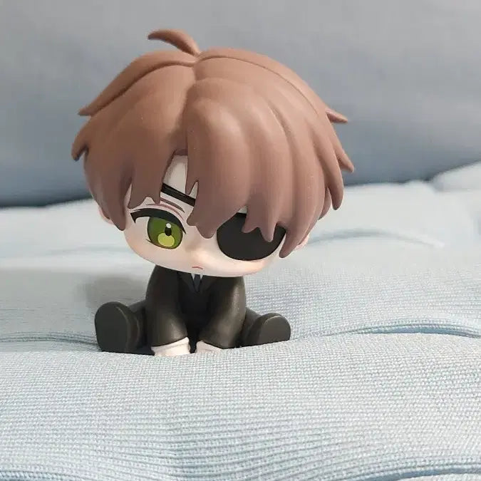 [BUNJANG] Gwedam Chulgeun Baeksahun Sitting Figure (Open Box, Photocard Included) / 괴담출근 피규어 백사헌 (현물, 박스없음, 포카있음) 모두앉아  랜덤 피