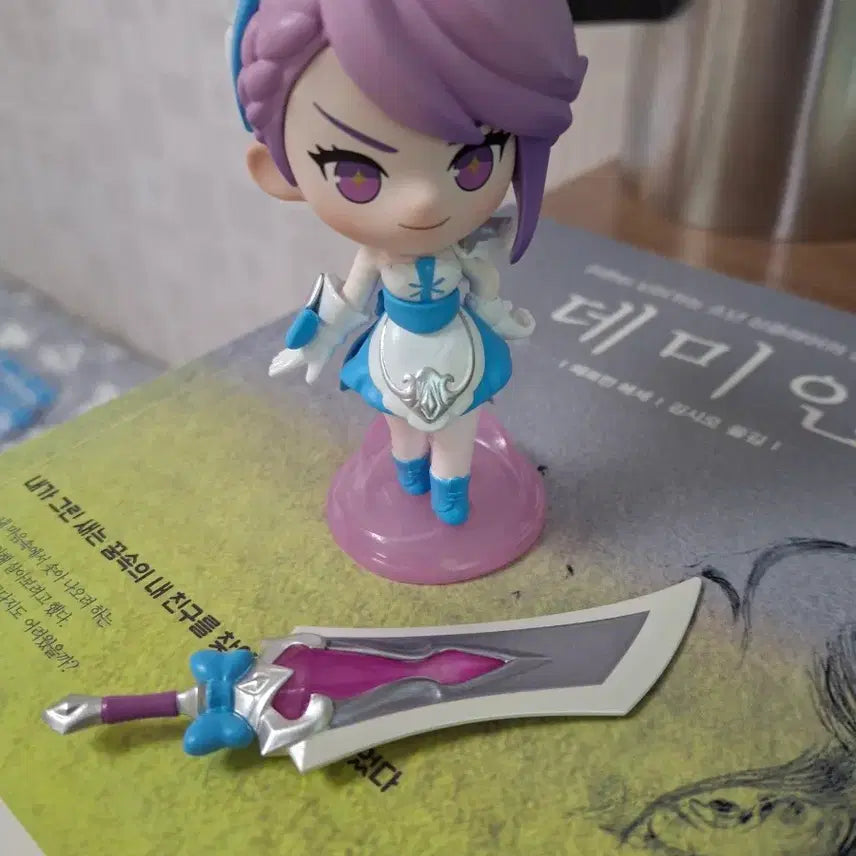 [BUNJANG] Pop Mart League of Legends Riven Figure / 팝마트 롤 피규어 TFT 리븐