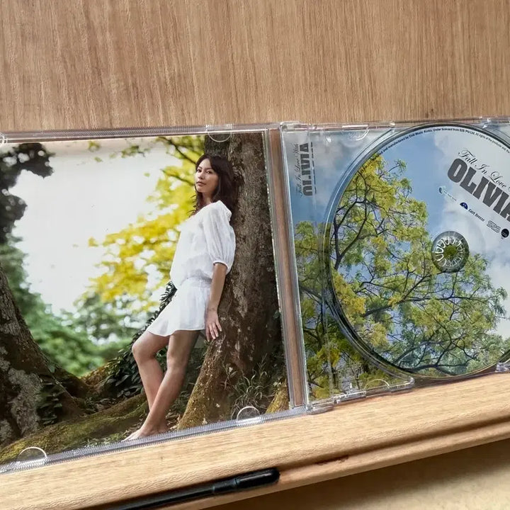[BUNJANG] Olivia Wang Fall in Love~ CD (2006) / 올리비아 왕 (2006) - Fall in live~ / CD