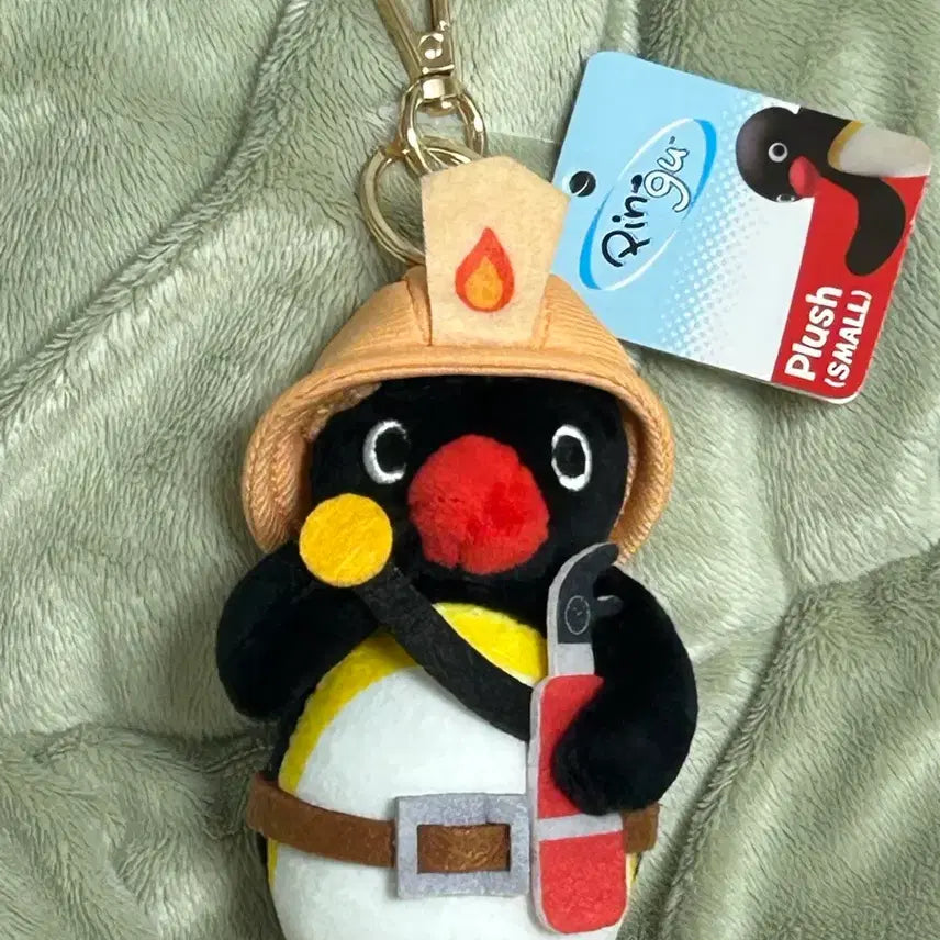 [BUNJANG] Pingu Firefighter Costume Plush Keychain / 택0,새상품) 핑구 소방관 코스튬 인형 키링