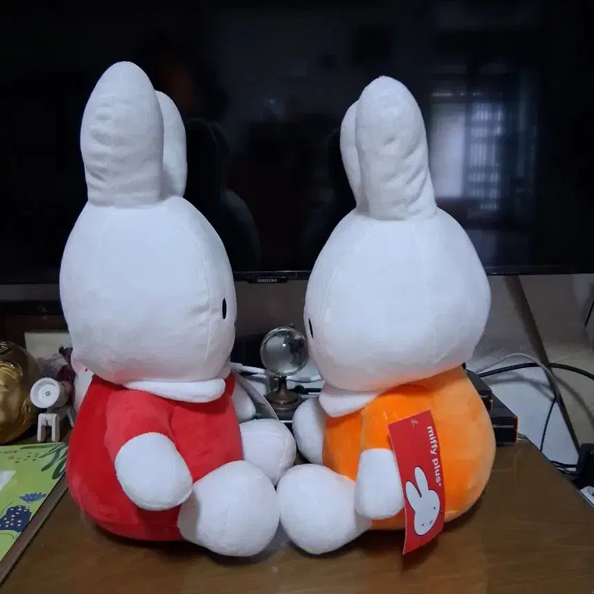 [BUNJANG] Miffy Plush Toy Set (Red/Orange, 38cm) / 미피 봉제 인형 빨강/주황 /38센티/2개일괄(무료배송)