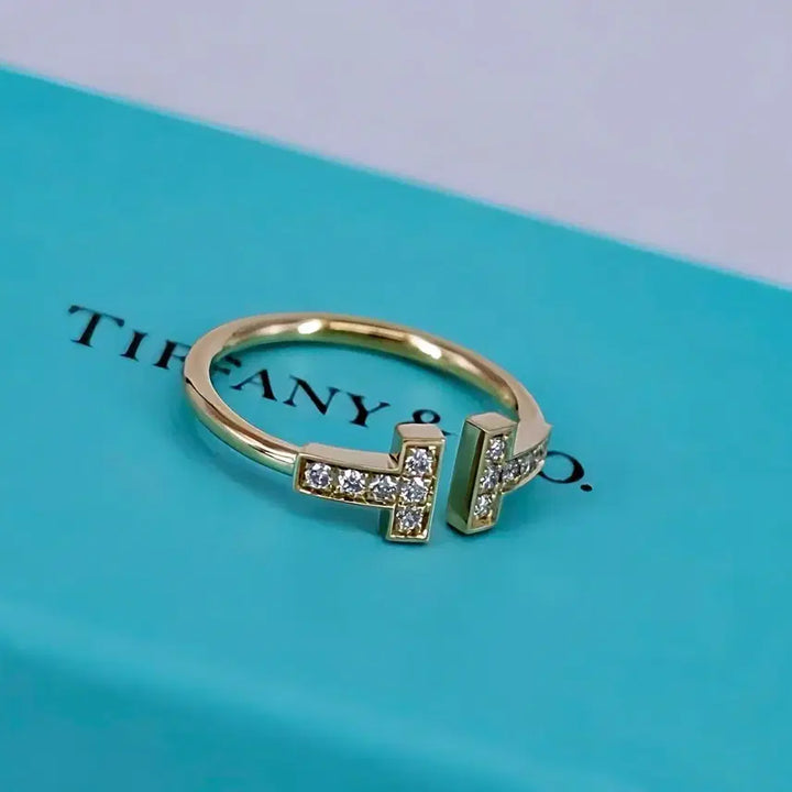 [BUNJANG] Tiffany &amp; Co. T Collection Coil Ring with Diamonds, Adjustable Size 13 / 티파니 T 다이아 코일 조절반지 여성 13호