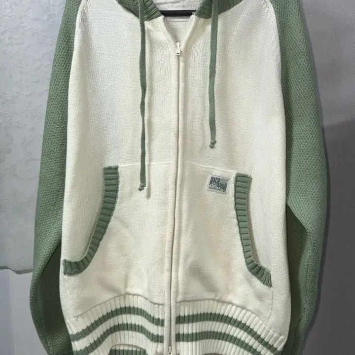 [BUNJANG] NCT WISH Concert Knit Hood Zip-up Regular Length / 엔시티위시 단콘 니트후드집업 일반기장 2번착용