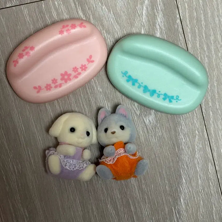[BUNJANG] Sylvanian Families Baby Dog &amp; Cat Bundle Set / 실바니안 아기 강아지 고양이 일괄