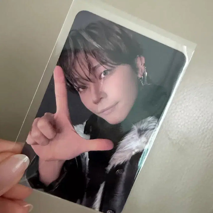 [BUNJANG] Renezone Nicholas Photocard Inspire Arena Incheon Concert / 르네존 니콜라스 포카 인천콘 인스파이어아레나