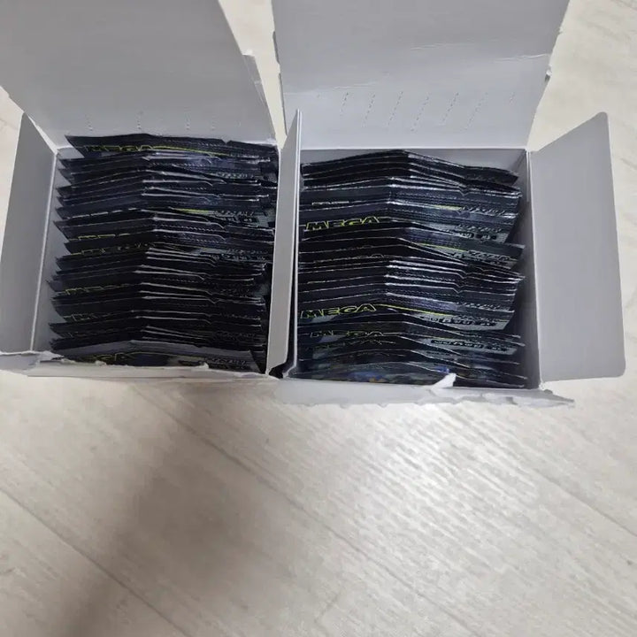 [BUNJANG] Abyssal Eye Search Pack Bundle (55 Packs) with Mega Darkrai RR and Zarude AR / 어비스아이 서치팩 55개 + 메가다크라이rr , 짜랑랑 ar