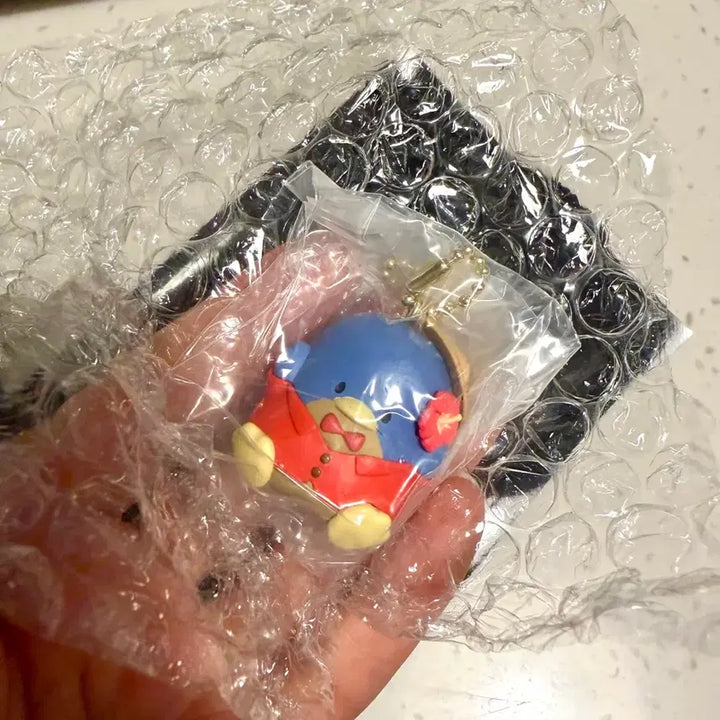[BUNJANG] Sanrio Aloha Swing Tanning Gacha Tuxedo Sam Figure / 산리오 알로하 스윙 바다 태닝 가챠 턱샘 턱시도샘