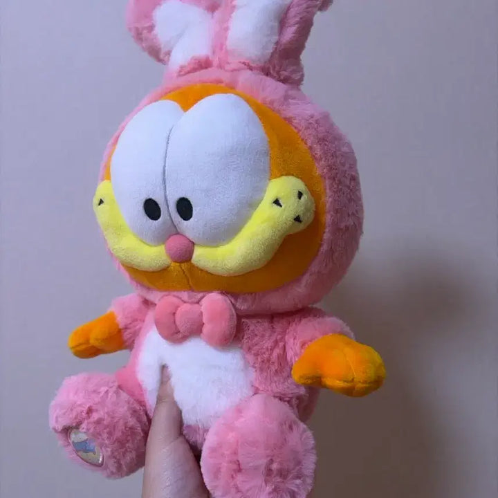 [BUNJANG] Garfield Doll Pink Rabbit Costume / 가필드 인형 핑크 토끼 복장