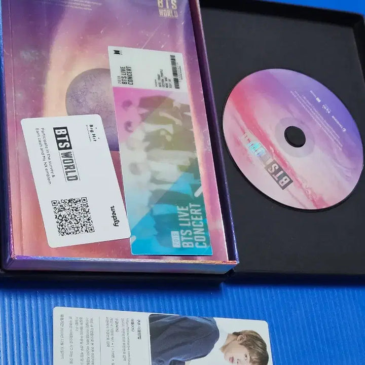 [BUNJANG] BTS WORLD Album + Jin Photocard Set (2 types) / BTS WORLD 비티에스월드 앨범 + 포토카드 2종 (진)