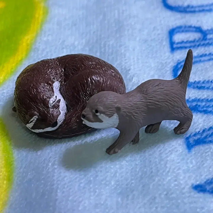 [BUNJANG] Otter Figure Gacha Set (2 Variations) / 수달 피규어 가챠 2종 세트 동물 애니멀 미니어쳐 장난감