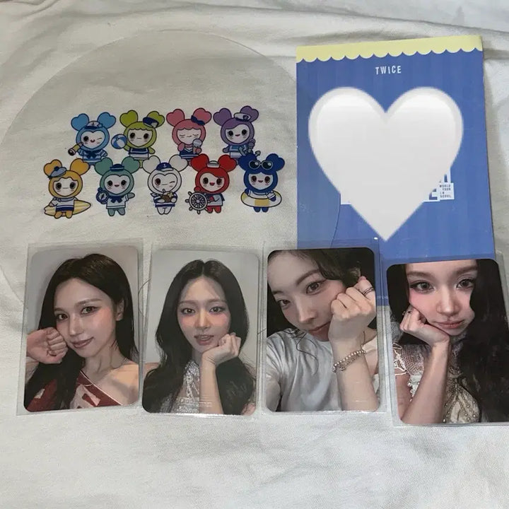 [BUNJANG] Twice Popup Bundle Set Photocard, Fan, Stamp Set / (일괄) 트와이스 팝업 4만원 포카+부채