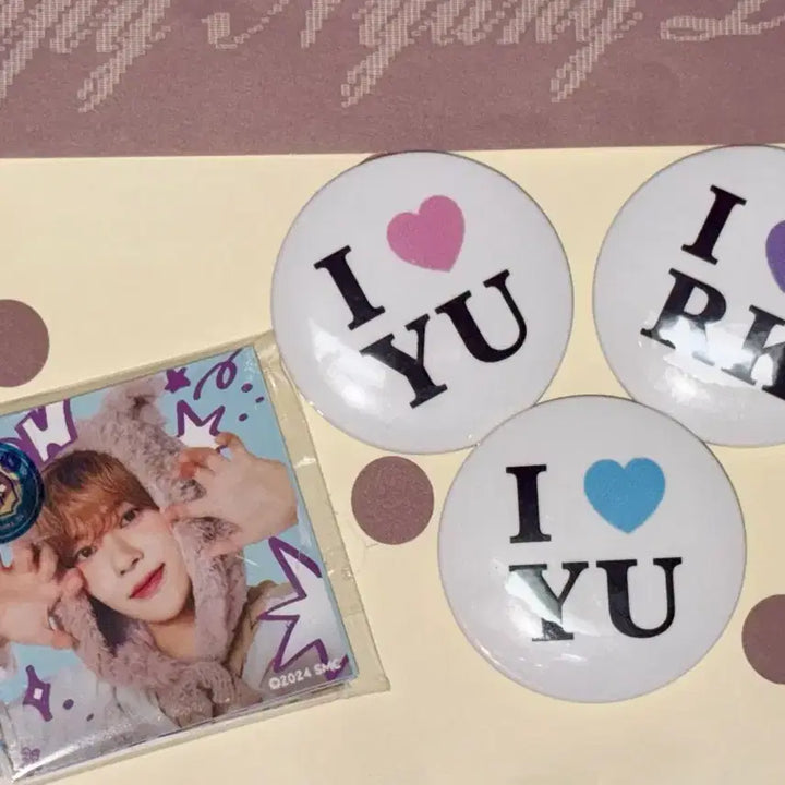 [BUNJANG] NCT WISH Unofficial Goods Bundle Set: Badges, Stickers / 엔시티위시 굿즈 뱃지 회지 스티커 비공굿 일괄 양도