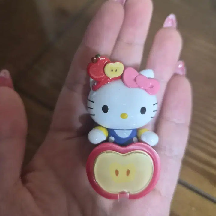 [BUNJANG] Sanrio Hello Kitty Apple Hyper / 산리오 키티 사과 히퍼