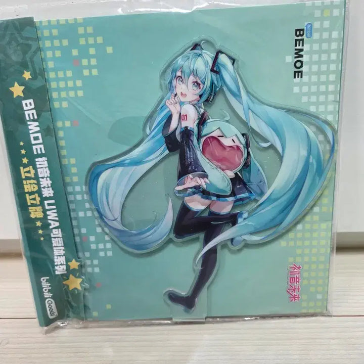 [BUNJANG] Hatsune Miku Uwa Backpack Acrylic Stand (Sealed) / (미개봉) 보컬로이드 하츠네 미쿠 uwa 백팩 아크릴 스탠드 빌리빌리