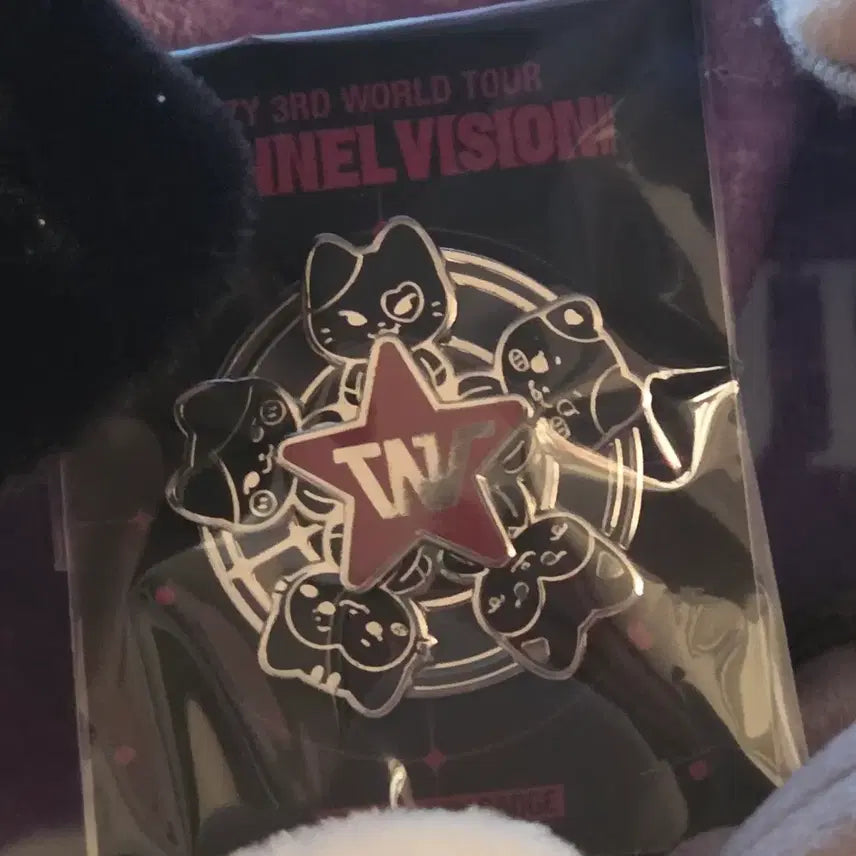 [BUNJANG] ITZY 3rd World Tour CHECKMATE Twin Badge (Sealed) / itzy 있지 3rd 월드투어 터널비전 md 트윈지 뱃지 미개봉