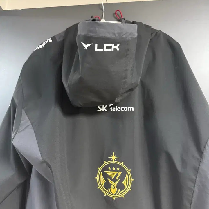 [BUNJANG] T1 2024 Worlds Jacket / 2024월즈 티원  노마킹 자켓 판매합니다!!