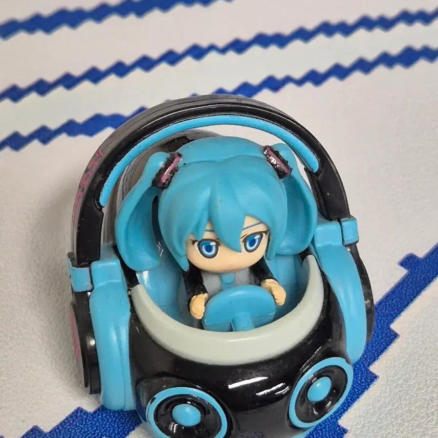 [BUNJANG] Hatsune Miku Classic Tomica Dream Figure / 하츠네 미쿠 고전 피규어 토미카 드림