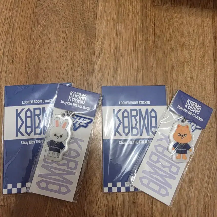 [BUNJANG] Stray Kids Karma Locker Room Sticker Book &amp; Yin Yang Keyring / 스트레이키즈 스키즈 카르마  락커룸 꾸미기 스티커북 음양키링