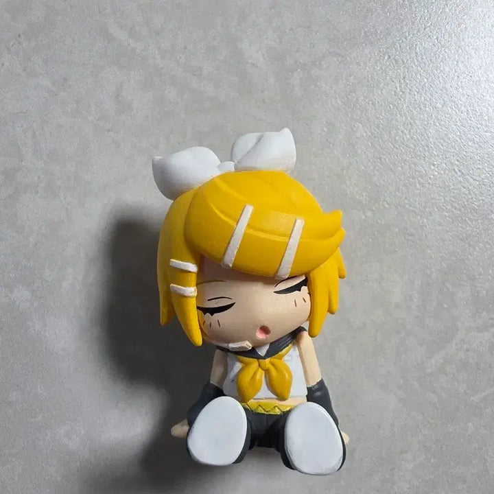 [BUNJANG] Vocaloid Project Sekai Kagamine Rin Gacha Figure / 보컬로이드 프세카 카가미네 린 가챠 피규어