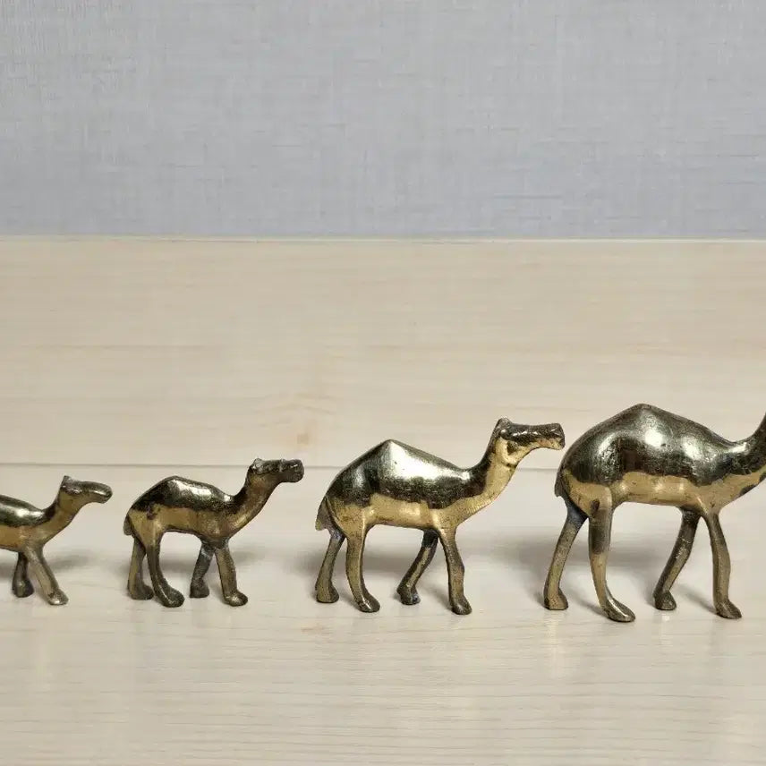 [BUNJANG] Brass Camel Ornament Set (4 Pieces) / 황동 낙타 장식 4종 세트