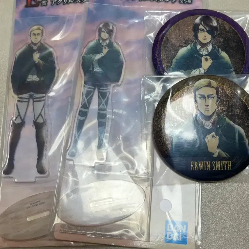 [BUNJANG] Attack on Titan Ichiban Kuji Acrylic Stand &amp; Badge Set / 진격의 거인 이치방쿠지 아크릴 스탠드 뱃지 세트