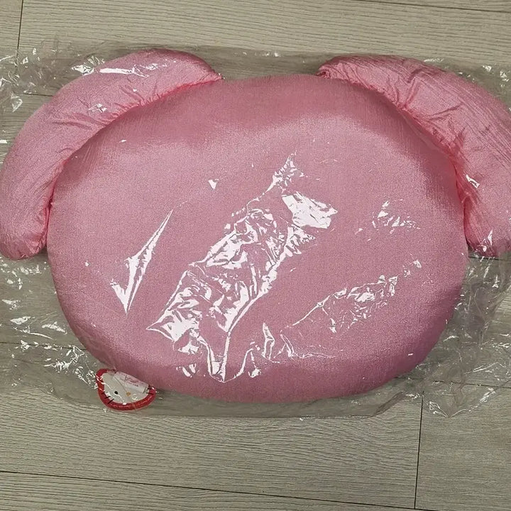 [BUNJANG] Hello Kitty 2002 Rabbit Ear Cushion Pink / 헬로키티 토끼 귀 쿠션 핑크 2002년 제품