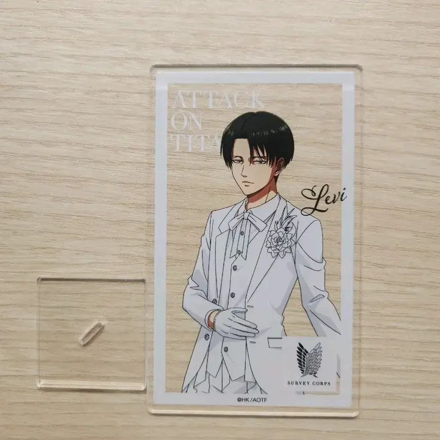 [BUNJANG] Attack on Titan Levi Ackerman Acrylic Stand / 진격의 거인 리바이 아크릴 스탠드(급처