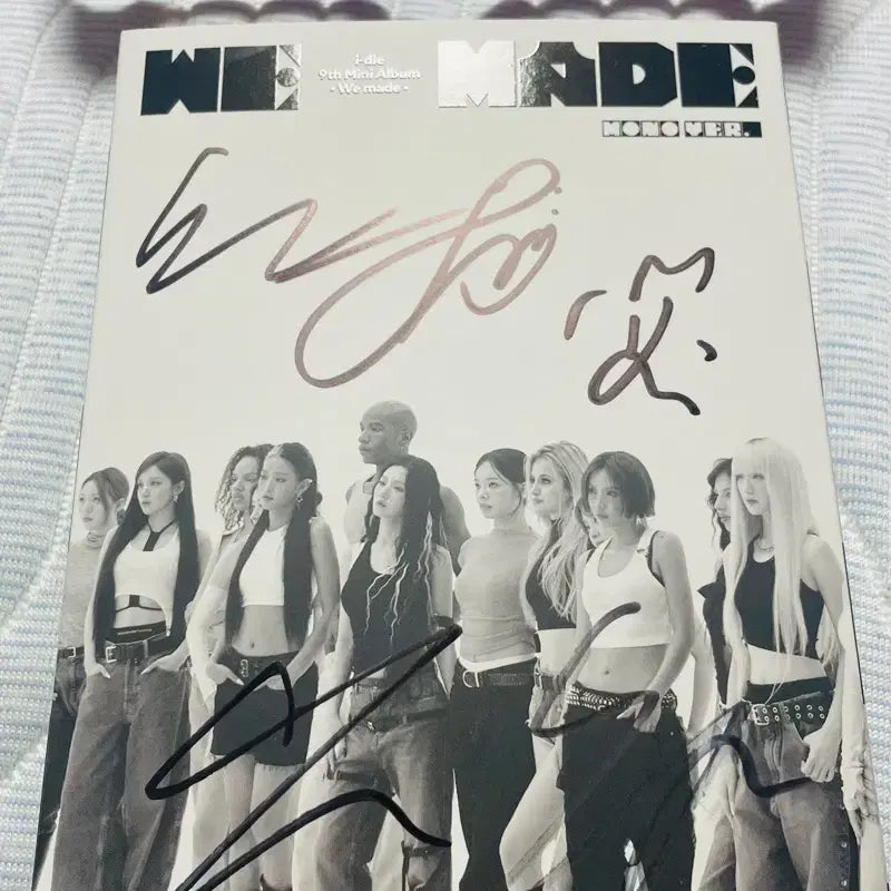 [BUNJANG] (G)I-DLE Mini Album Vol. 9 Signed Album (Not for Sale) + Bonus / 아이들 i-dle 미니 9집 친필싸인 앨범 비매 + 보너스