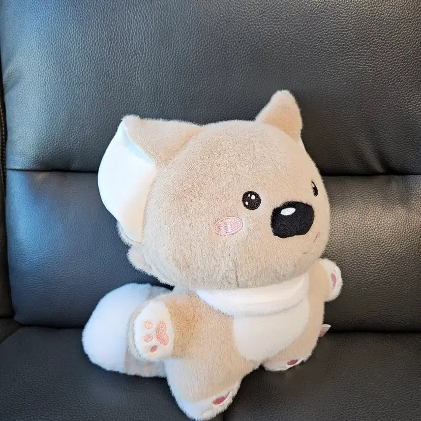 [BUNJANG] Cute Plush Doll with Tongue Out / 혀를 살짝 내민 표정이 귀여운 인형 판매합니다