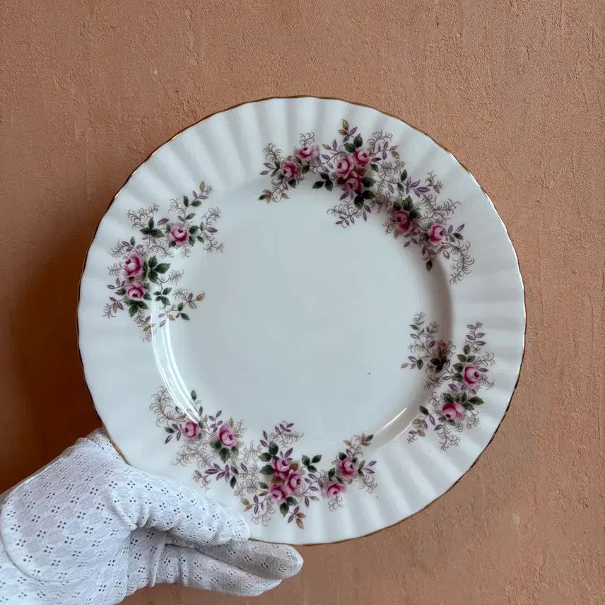[BUNJANG] 1961 Royal Albert Lavender Rose Salad Plate / 1961년 영국 로얄알버트 라벤더 로즈 샐러드접시