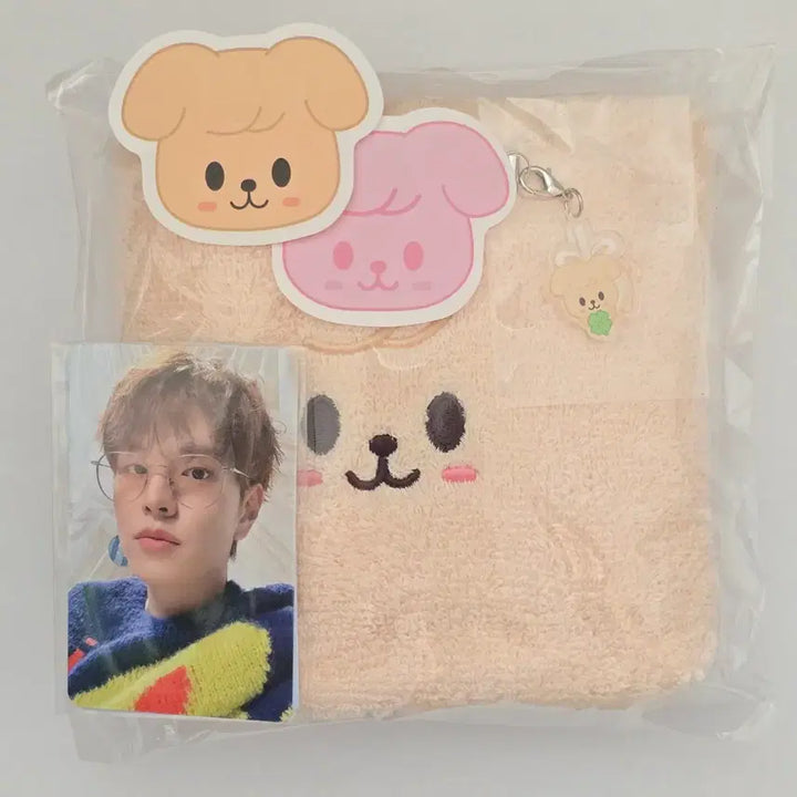 [BUNJANG] Stray Kids Seungmin Fanmeeting Entry Gift PPHAM Towel Keychain Confetti POB Photocard / 스키즈 팬미팅 입장 기프트 퍼핌 타월 키링 컨페티 특전 포카 승민 수건
