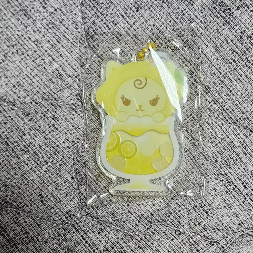 [BUNJANG] Aespa Karina Lemonade Shaker Keyring / 에스파 레모네이드 쉐이커 키링 카랑이 버전