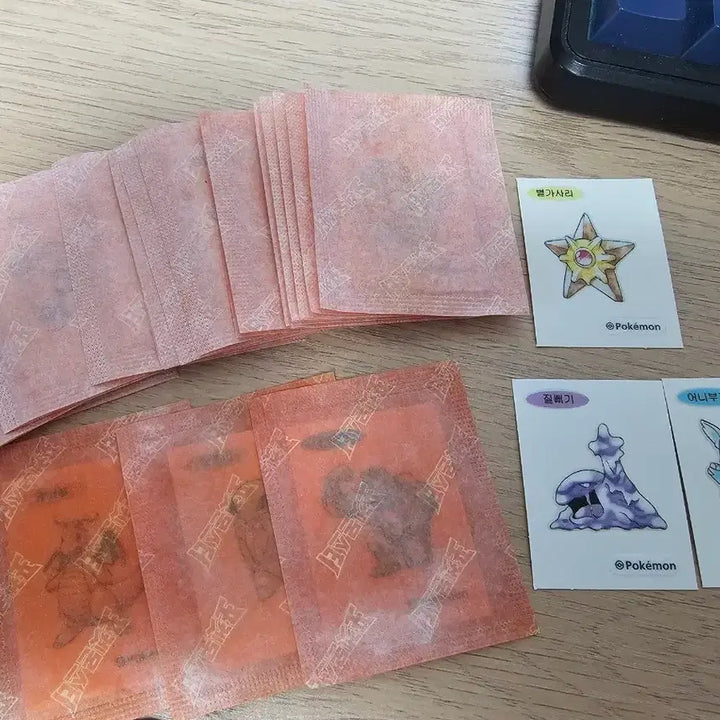 [BUNJANG] Pokemon Sticker Art 30th Anniversary Dragonite &amp; 29 Others / 포켓몬스터 띠부씰 아트워크 30주년 망나뇽 등 30장