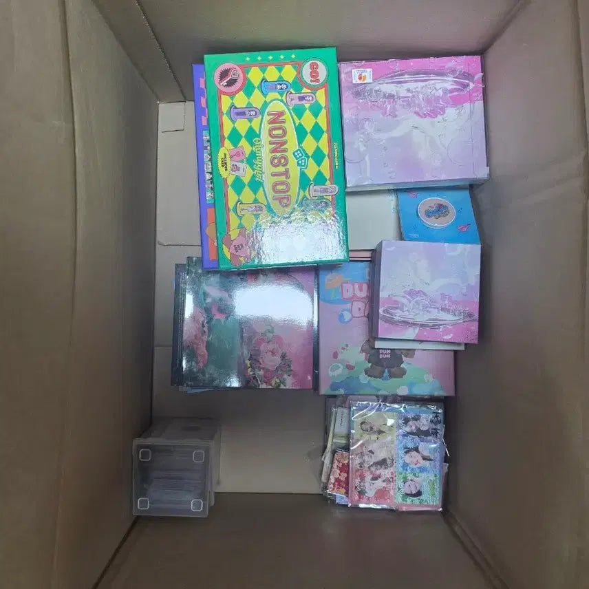 [BUNJANG] OH MY GIRL Bundle Set Album &amp; Photocard / 오마이걸 엘범 중복인거 일괄로 팔아요 포카도 많이 드려요.