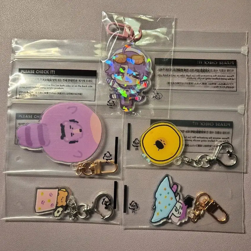 [BUNJANG] Aedeok Summer Jump Keyring &amp; Paint Program Keyring / 애덕님 여름 점프 키링, 그림판 키링 판매합니다