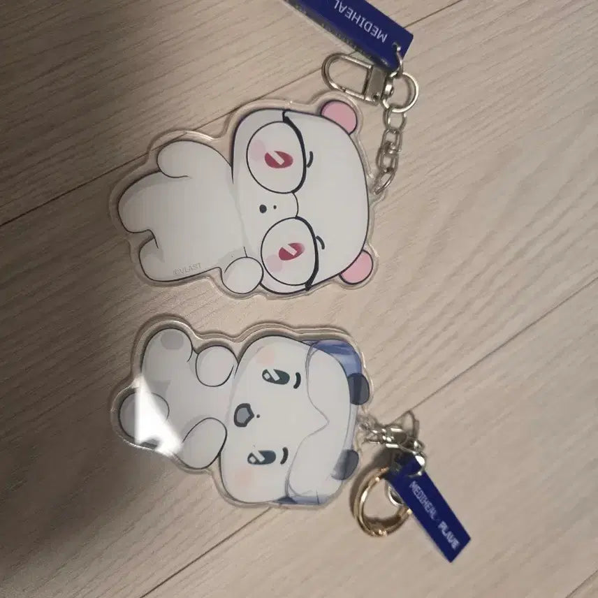 [BUNJANG] Playzeave x Mediheal Staff ID Card &amp; Mirror Keyring Set / 플레이브 메디힐 사원증
