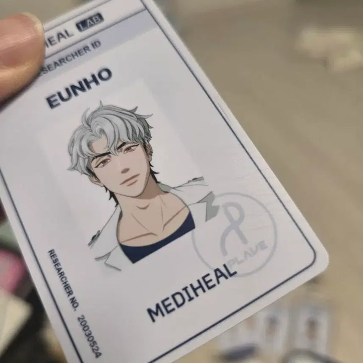 [BUNJANG] Playzeave x Mediheal Staff ID Card &amp; Mirror Keyring Set / 플레이브 메디힐 사원증