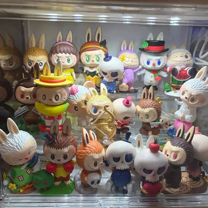 [BUNJANG] Labubu Figure Diary Series - Monday Catch Up Set / 라부부 피규어 일기시리즈 월요일편 팝니다 인테리어 소품 팝마트 정가이하