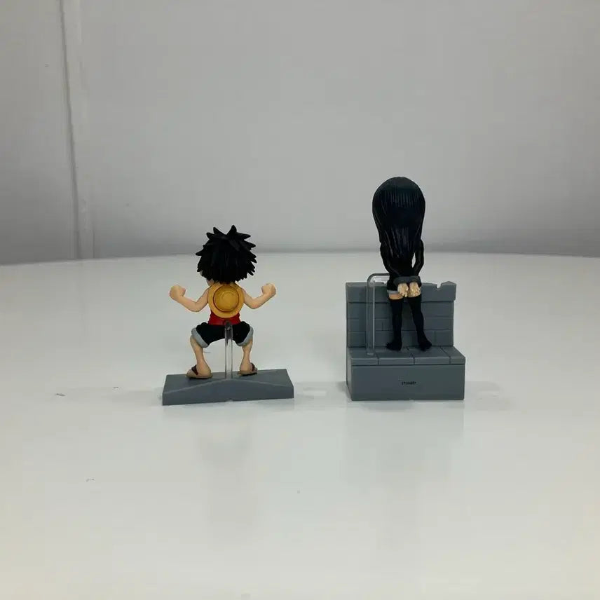 [BUNJANG] One Piece WCF Log Story Luffy, Robin Figure (Unsealed) / [개봉] 원피스 월콜 로그스토리 루피, 로빈 피규어 (금고양이)